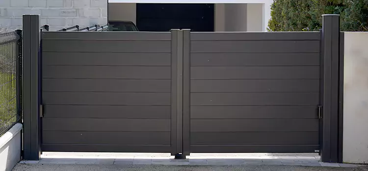 Common Residential Gate Issues We Resolve in Woodstock, IL